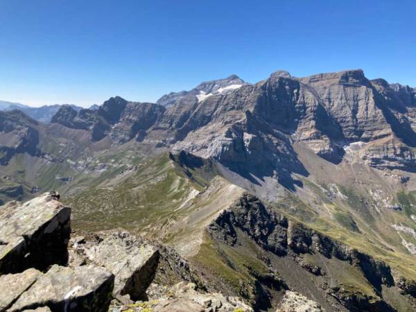 Massif du Mont-Perdu - photo ©Albert Pujol-Capdevielle