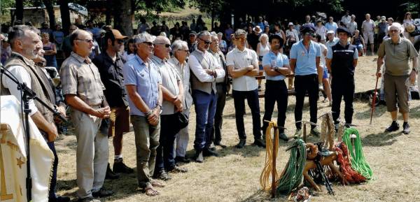 la non moins traditionnelle messe des guides à Héas