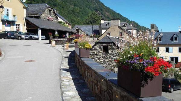 Le cœur du village - Prise de vue commune Viscos