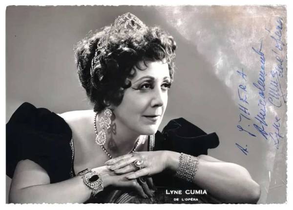 Lyne CUMIA