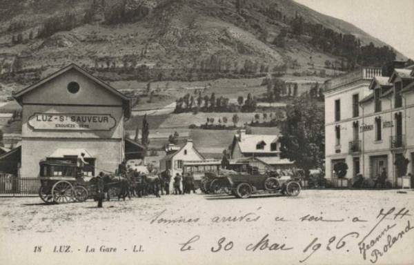 Cohabitation des voitures et des calèches