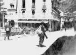 1943 : les soldats allemands devant le siège des officiers...