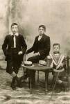 Trois des huit enfants Destrade...